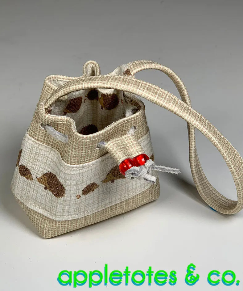 Bucket Bag Sewing Pattern for 18 Inch Dolls