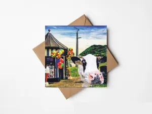 Greeting Card: Kelly Hood - Moo Selfie On Bray Prom (Square)